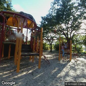 PogoMap.Info - Pokestop - Larry And Penny Thompson Playground